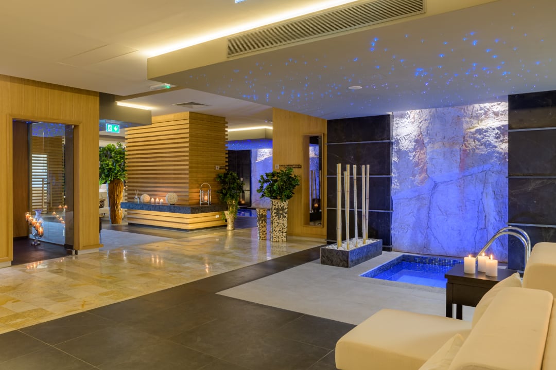 Sport & Freizeit Hotel Palace, Sunny Day Resort