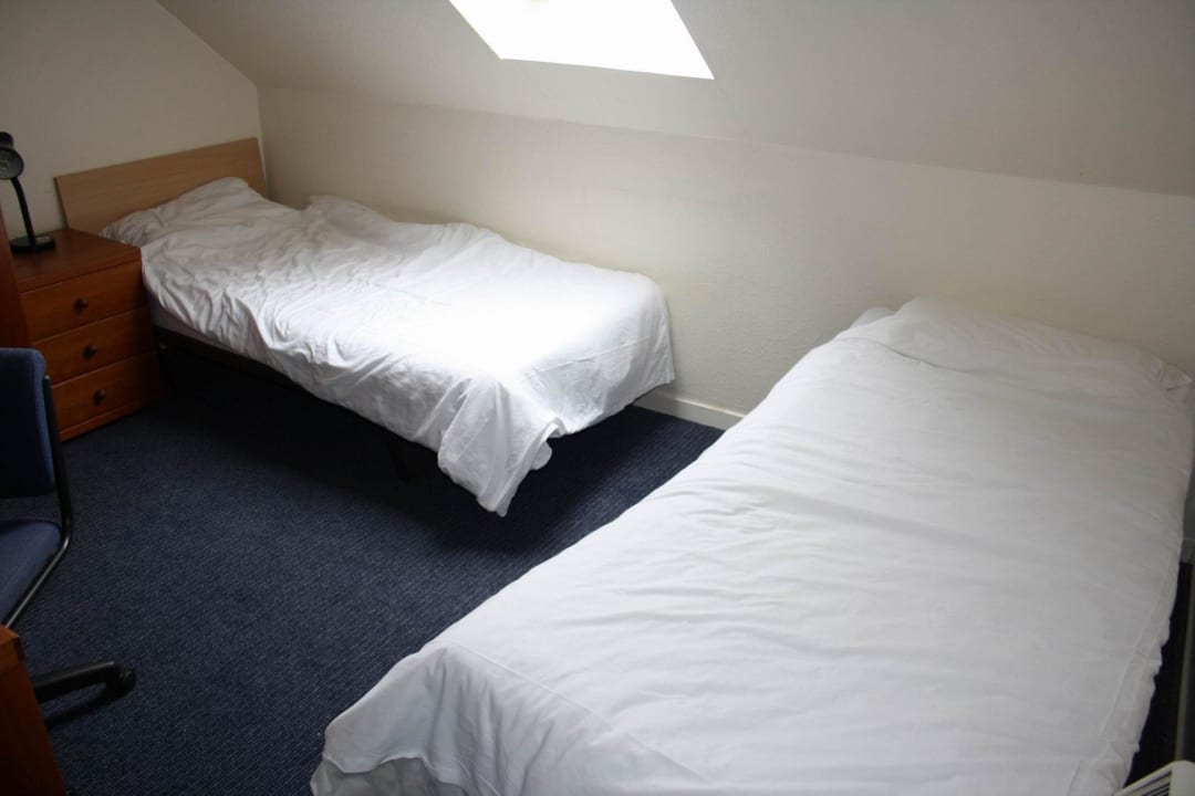 Twin room Euro Hostel Edinburgh Halls