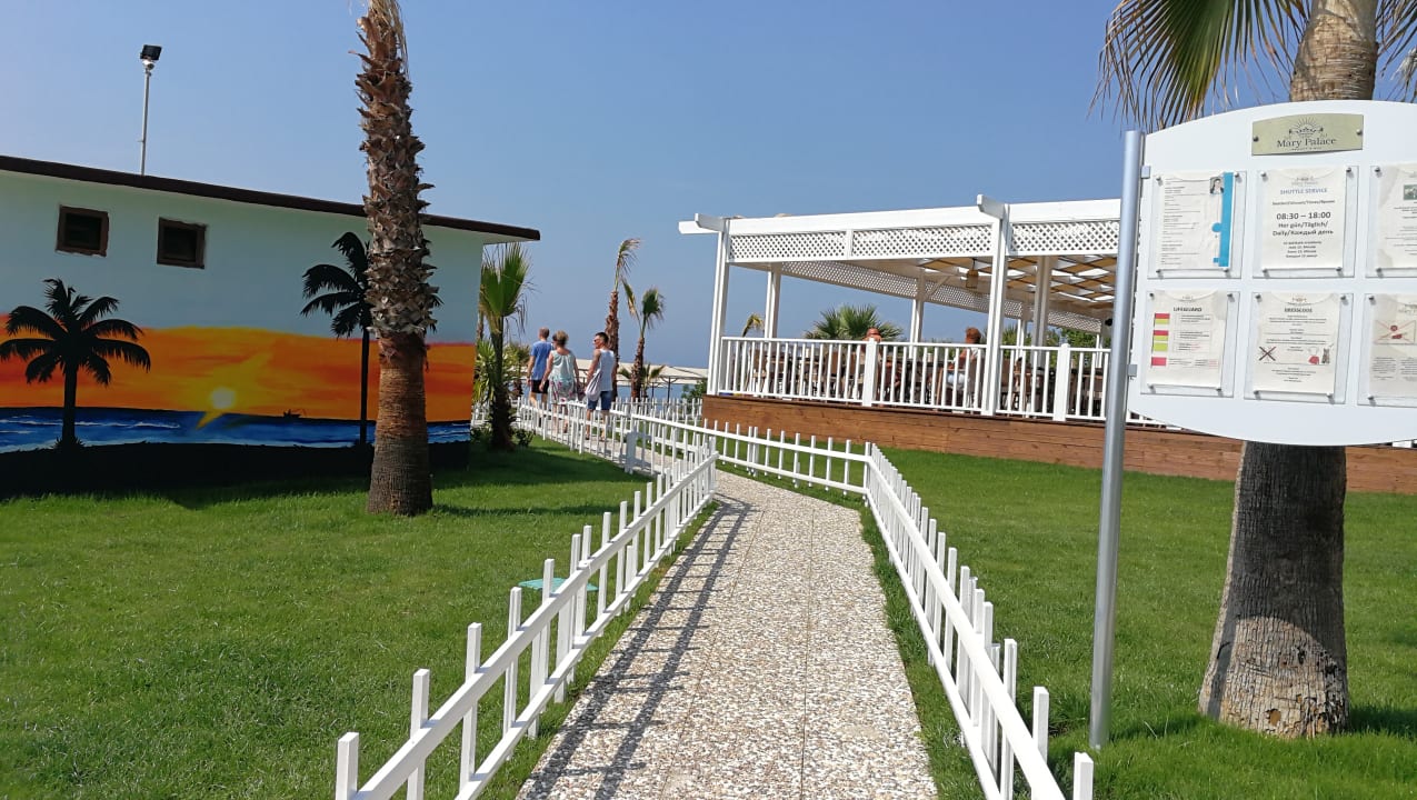 Strand Mary Hotel Side