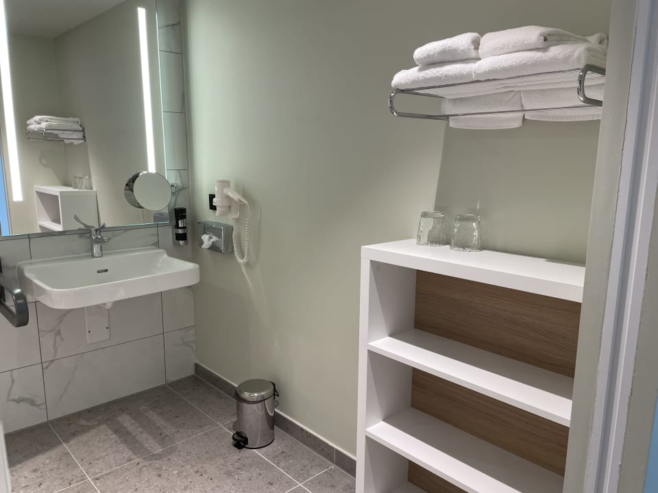 Zimmer Leonardo Hotel Hamburg Altona