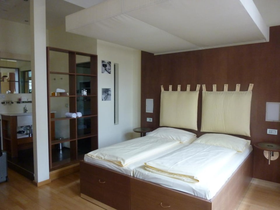 Blick Richtung Bad Hotel Rathaus Wein & Design