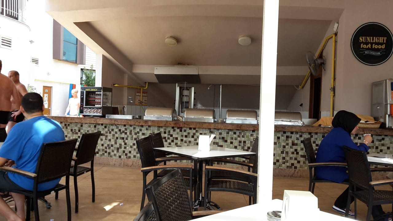 Eine Bar Hane Family Resort