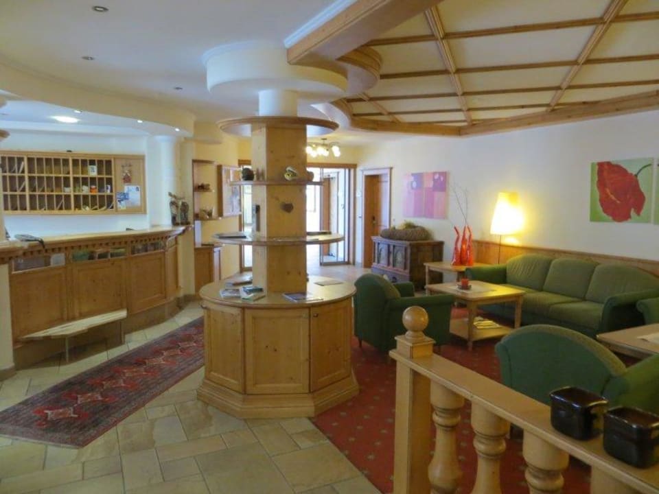 Lobby & Rezeption Kinderhotel Testerhof