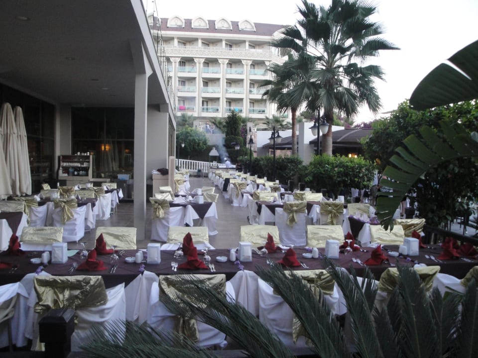 Gala-Abend Außendeko Aydinbey Kings Palace & Spa