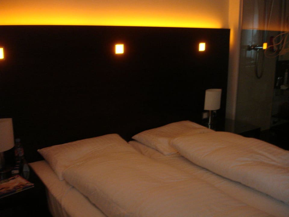 Zimmer mit LED Leuchten Flemings Hotel Wien-Stadthalle