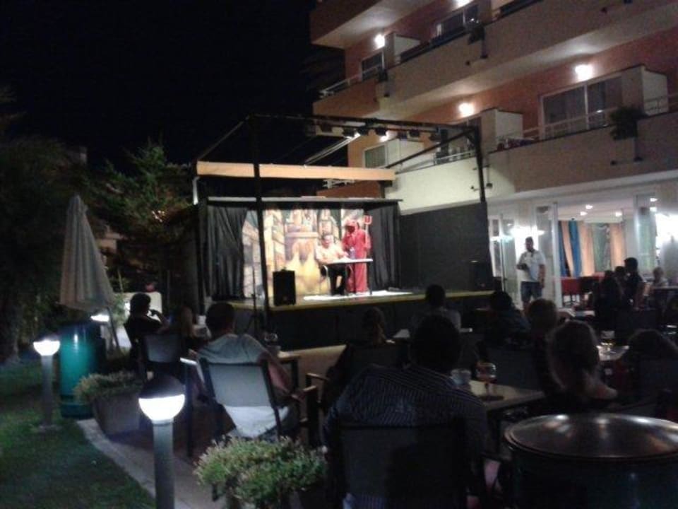 Die Bühnenshow Caprice Janeiro Hotel & Spa