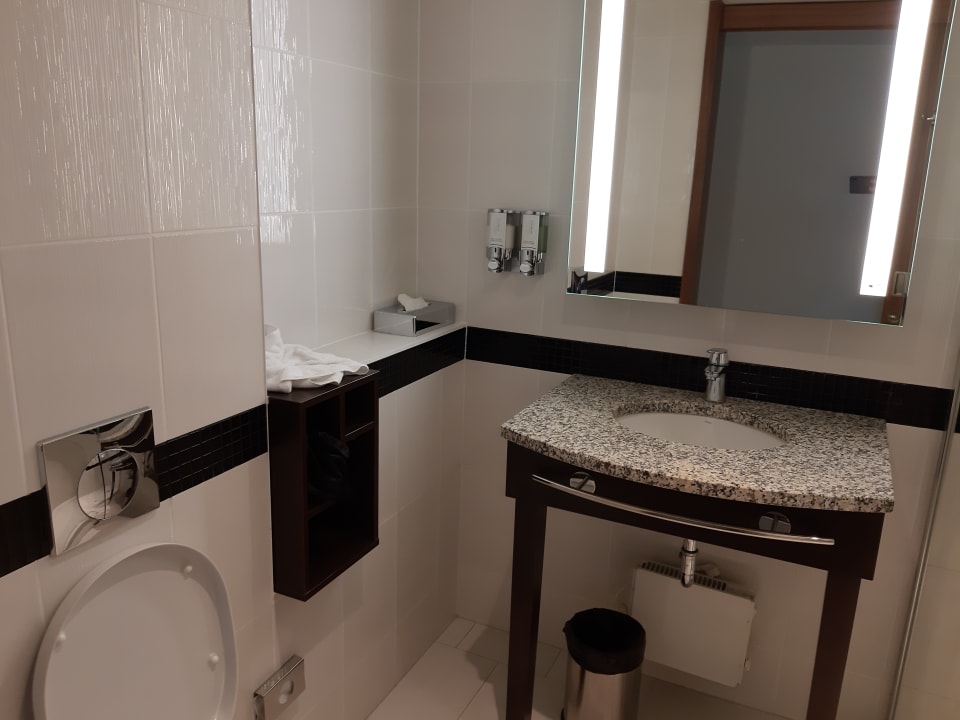 Zimmer Hampton by Hilton Warsaw City Centre