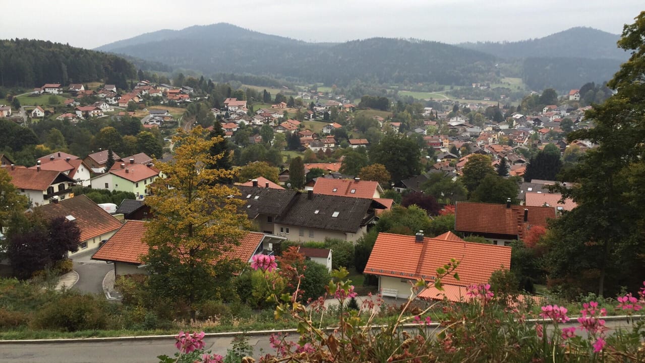 Panoramablick vom Balkon über Bodenmais Montara Suites Bodenmais