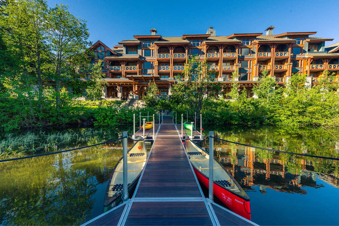 Außenansicht Hotel Nita Lake Lodge