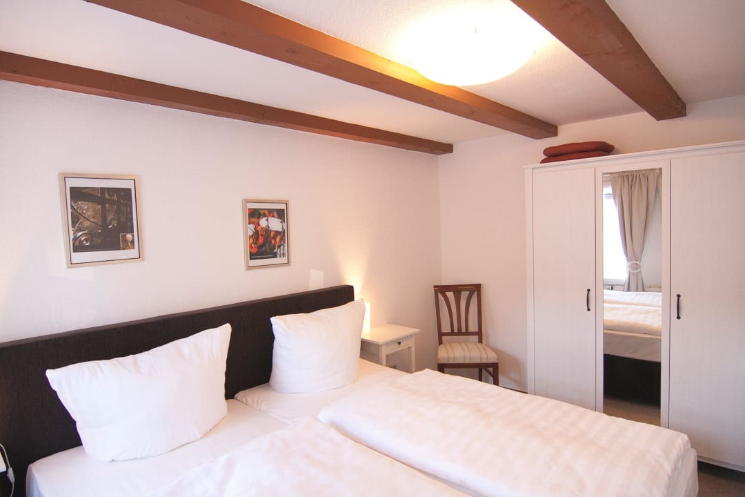 Schlafzimmer Wohnung 3 Urlaub im Fachwerk, Der Klink