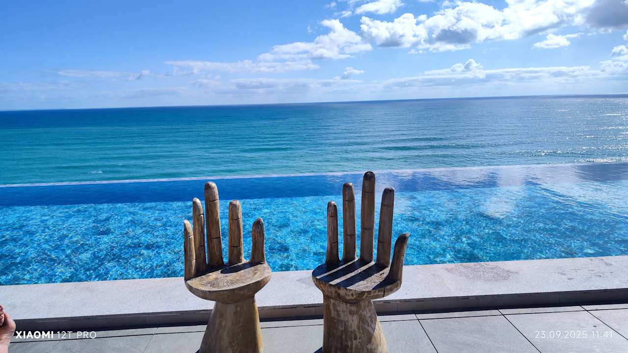 Pool GRIFID Vistamar