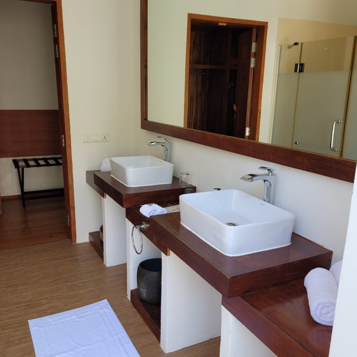 Zimmer Kudafushi Resort & Spa