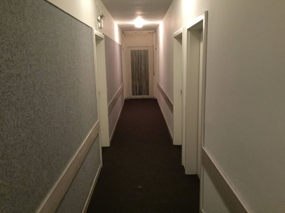 Flur zu den Zimmern Landhotel Zum Böhm