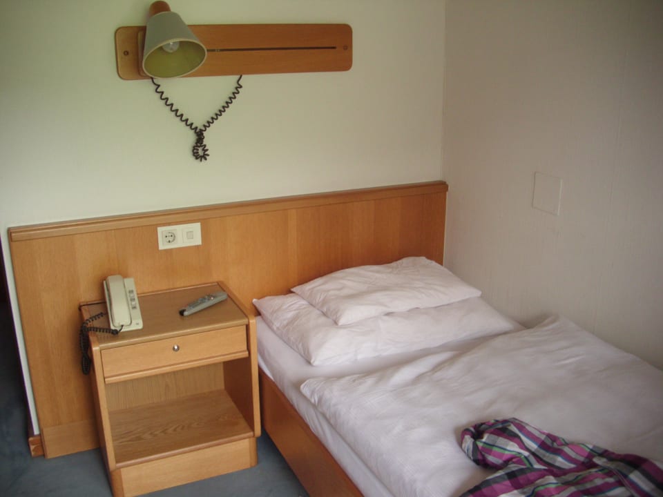 Zimmer, Einrichtung ok. Gasthof Dorfwirt