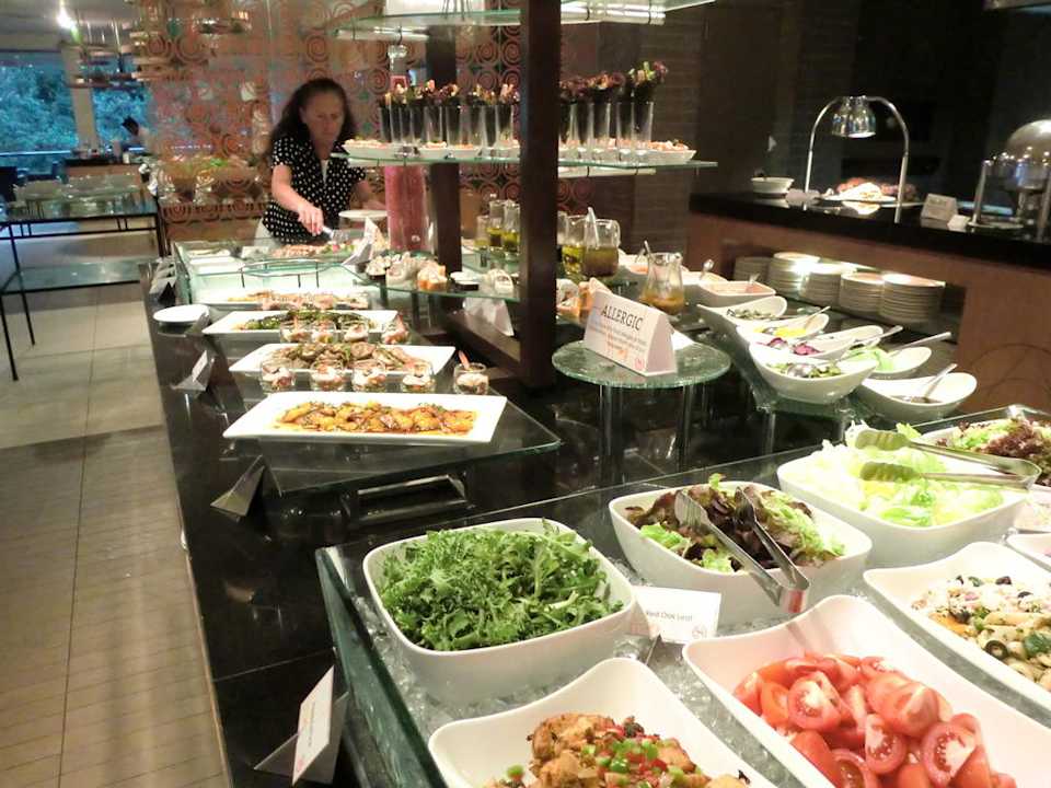 Abendbuffet im Fears Hotel Sheraton Langkawi Beach Resort