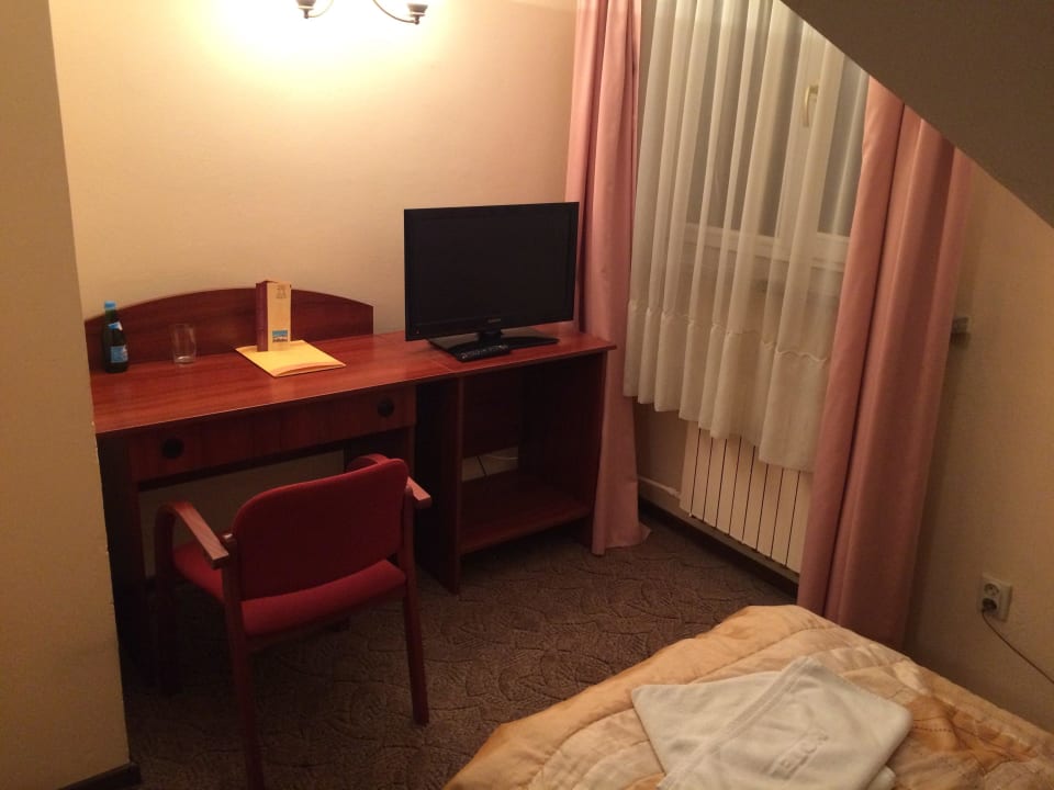TV / Biurko Hotel Arkadia