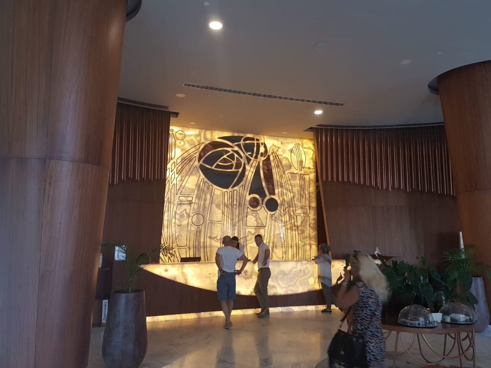 Lobby Side Star Elegance