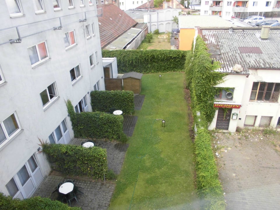 Blick auf die Raucherzimmer Leonardo Hotel Nürnberg
