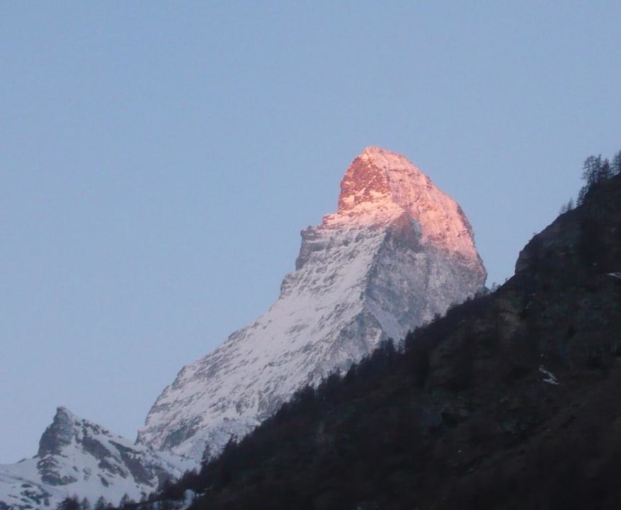 Sonnenaufgang am Matterhorn Le Mirabeau Resort & Spa
