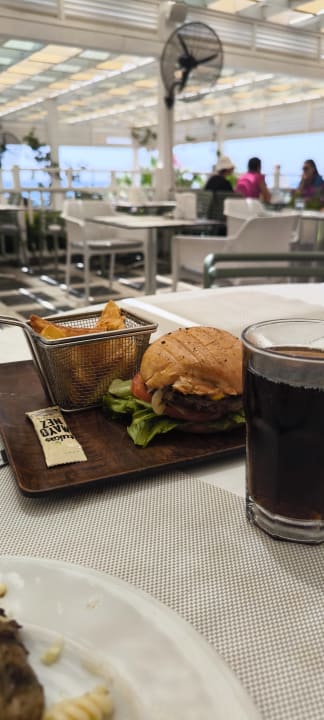 Gastro Can Garden Resort