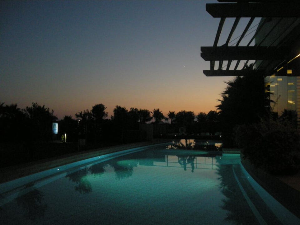 Pool bei Nacht Gloria Serenity Resort