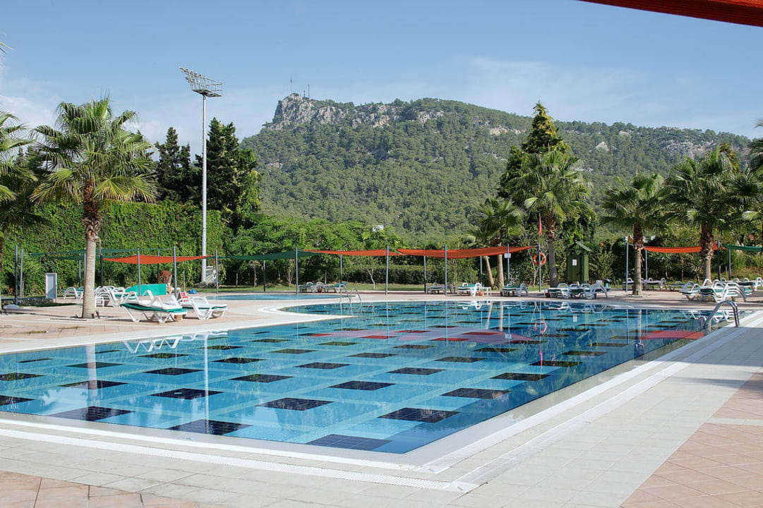 Pool-Anlage Limak Limra Hotel & Resort