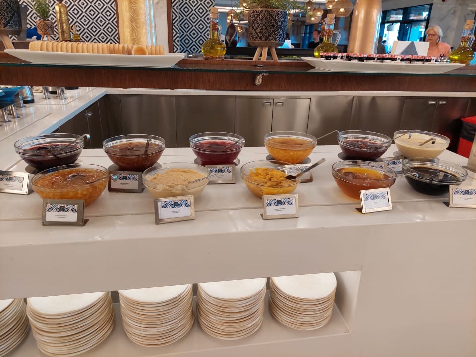 Gastro Jacaranda Luxury Resort