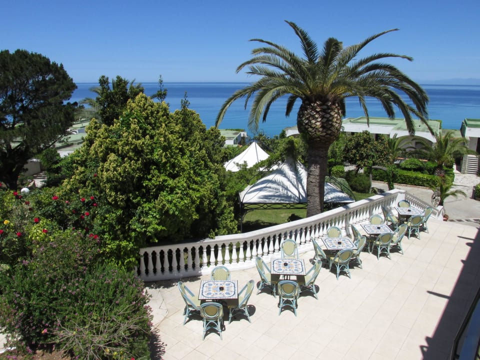 Außenbereich der Poolbar Aldiana Club Rocca Nettuno Calabria