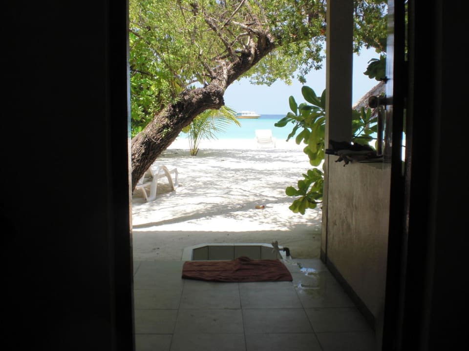 Ausblick Zimmer/Strand Summer Island Maldives