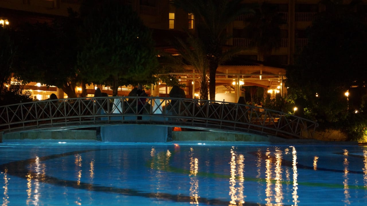 Pool by night Hotel Defne Garden