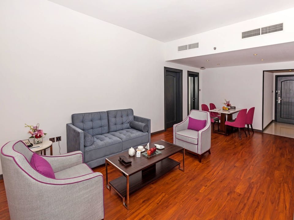 Classic Suite Lotus Retreat Hotel