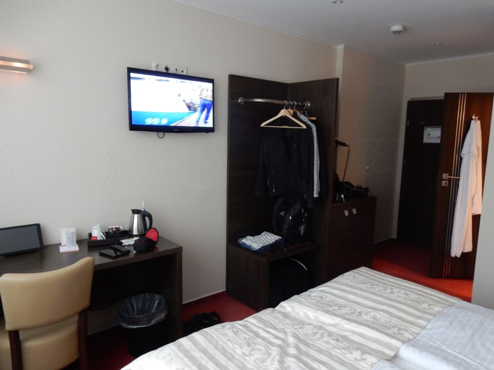 Zimmer Hotel home