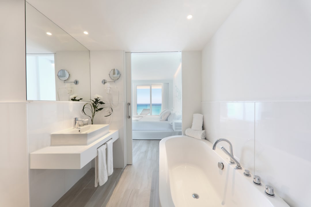 Zimmer Iberostar Waves Bahia de Palma