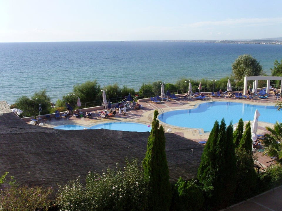 Poolanlage Pomegranate Wellness Spa Hotel