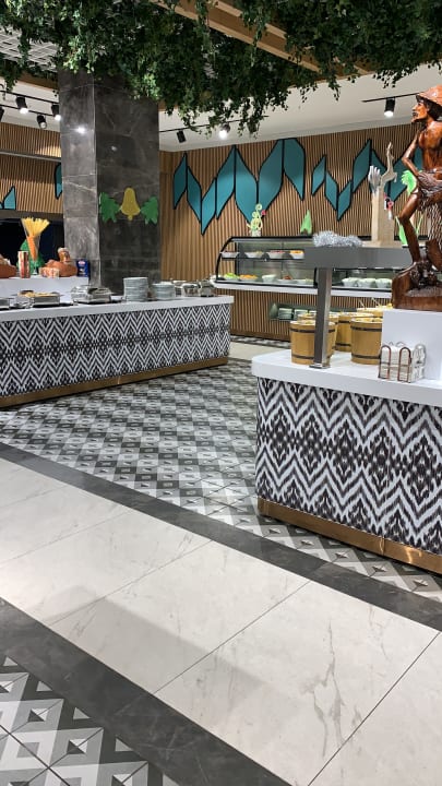 Gastro Side Royal Palace Hotel & Spa