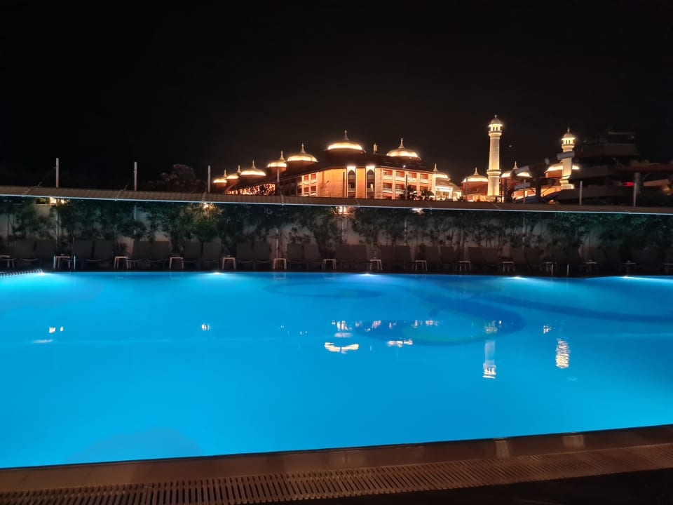 Pool Calimera Hane Garden