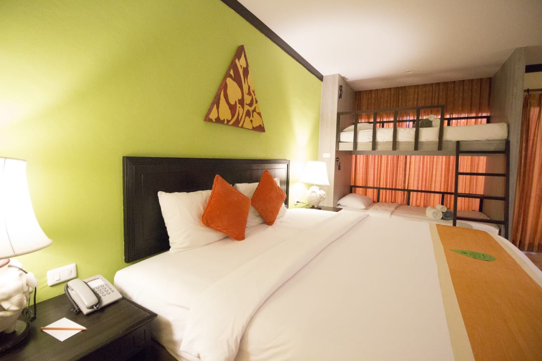 Zimmer Kata Sea Breeze Resort