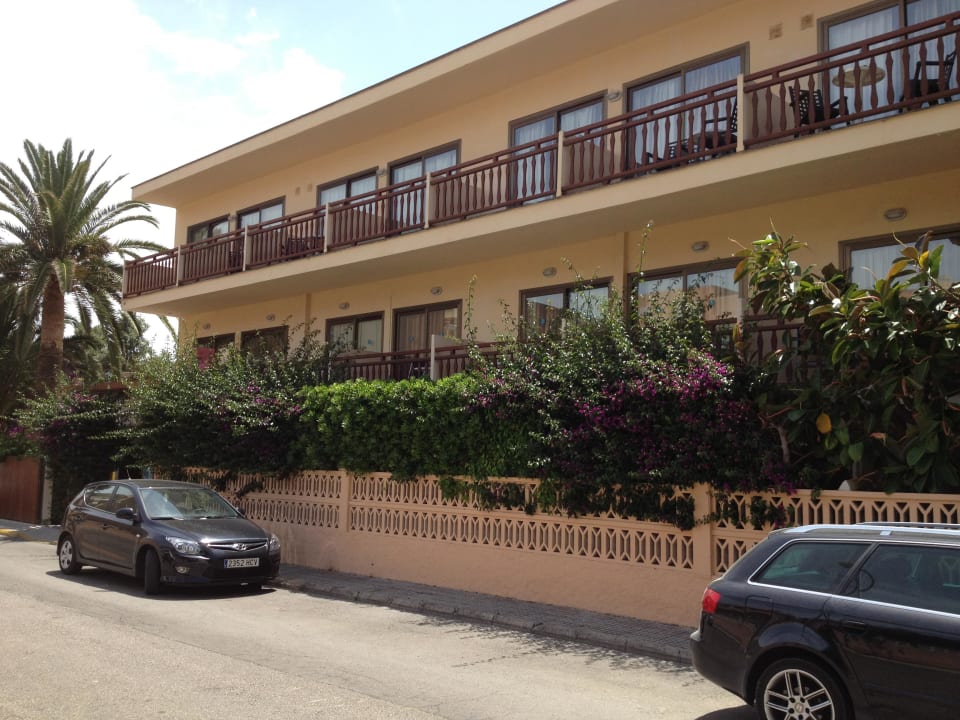 Strassenseite Flacalco Hotel & Apartments