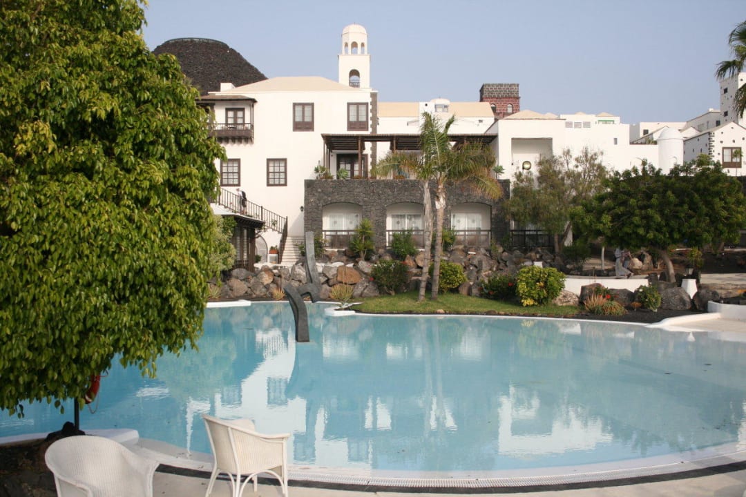 Pool Hotel LIVVO Volcan Lanzarote