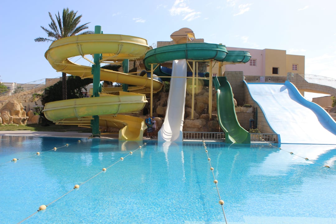 Zjeżdżalnie Houda Golf & Beach Club