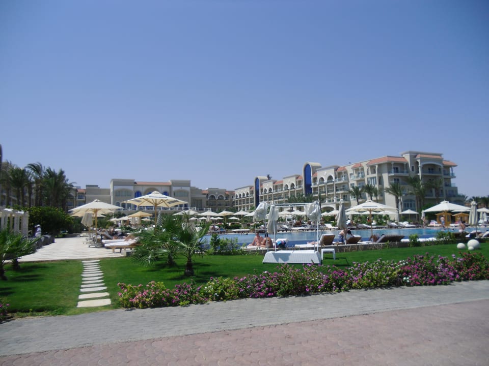 Hotel Premier Le Reve Hotel & Spa