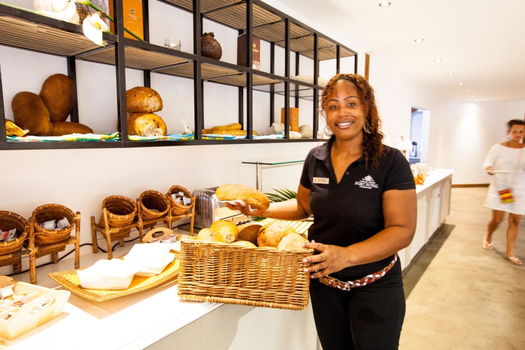 Fort Royal offers an extensive buffet breakfast! Langley Resort Hotel Fort Royal