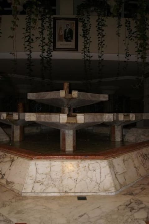 Duży i piękny hol Riadh Palms Resort & Spa