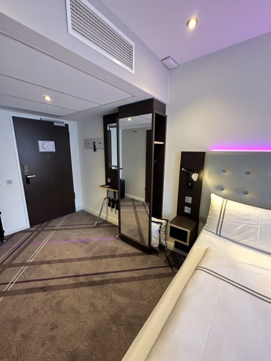 Zimmer Premier Inn Saarbrücken City Congresshalle