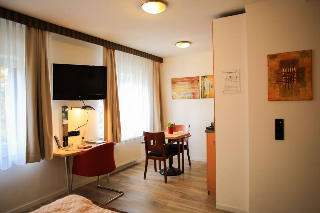 Doppelzimmer mit Kochnische Hotel Arina