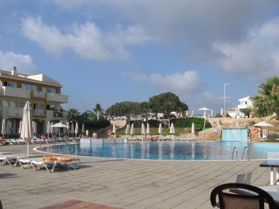 Unterer Pool blau punta reina