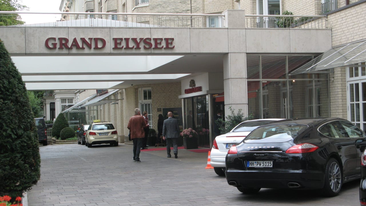 Eingangsbereich Grand Elysée Hamburg