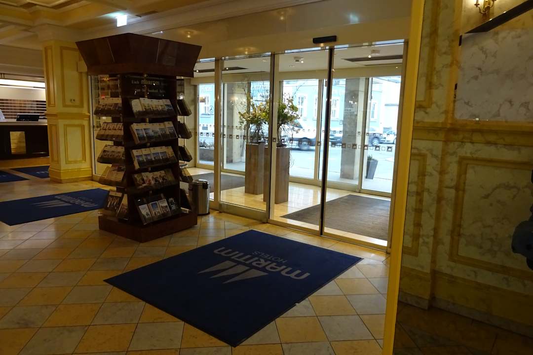Lobby Maritim Hotel Würzburg