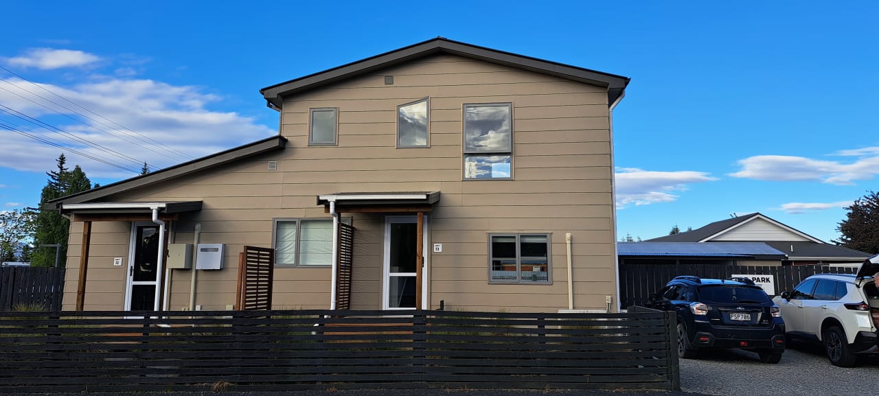 Zimmer Colonial Motel