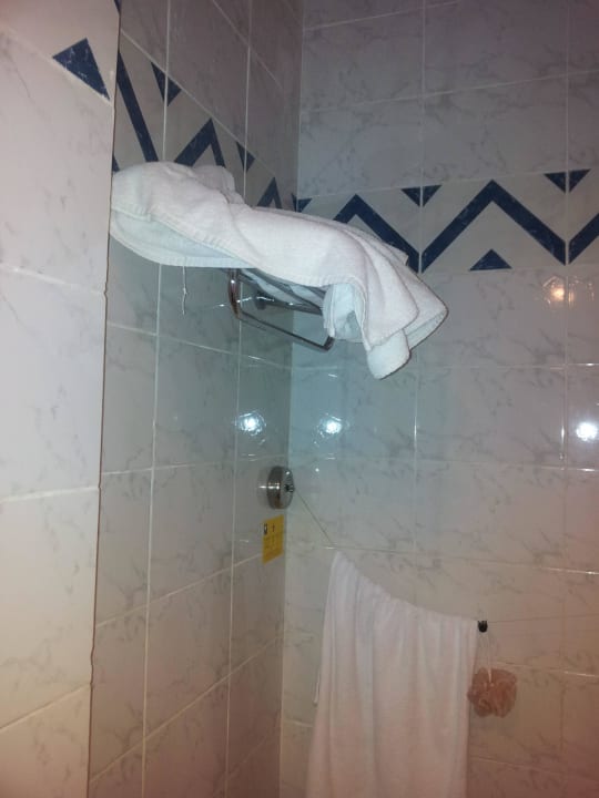 Handtuchhalter hängt schief Desert Rose